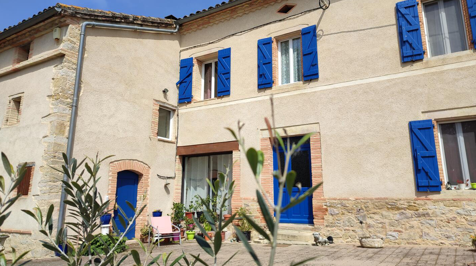 Au Relais de la Poste - Lieu dit Hôtel de France 4615 Route de la Gresigne, 82230 Monclar-de-Quercy